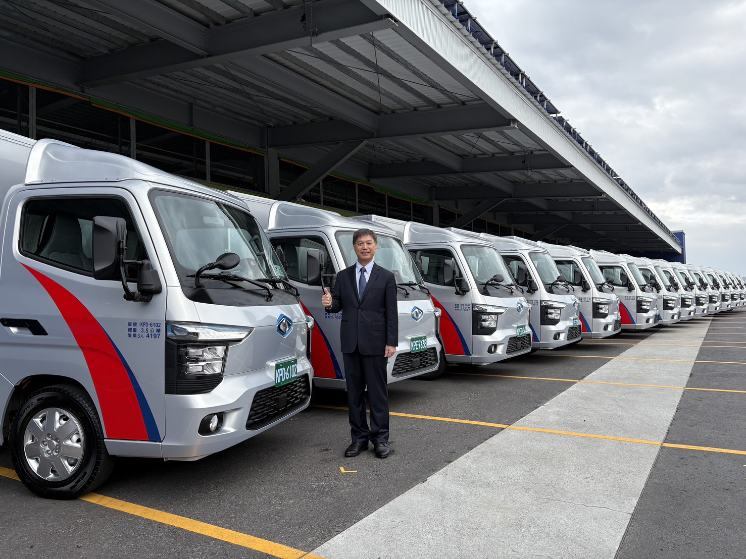 中華汽車以多年商用車經驗與在地研發量能，ET35 在產品設計、節能效益到車隊管理全面升級